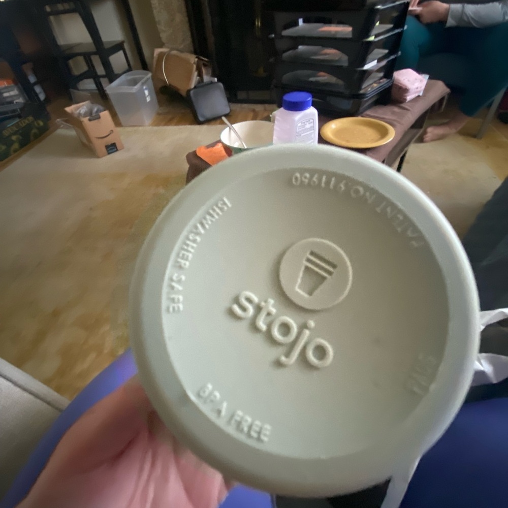Stojo Collapsible Coffee Cup Lid - Cream
